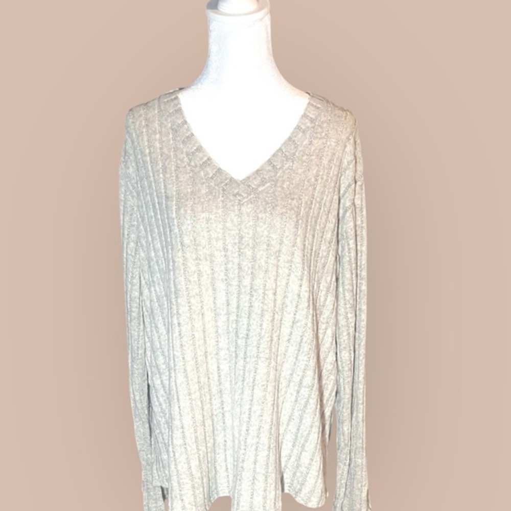 Plus Size Solid Ribbed T-shirt Casual Long Sleeve V Neck Top For Women's